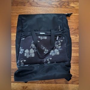 Baggallini laptop backpack
